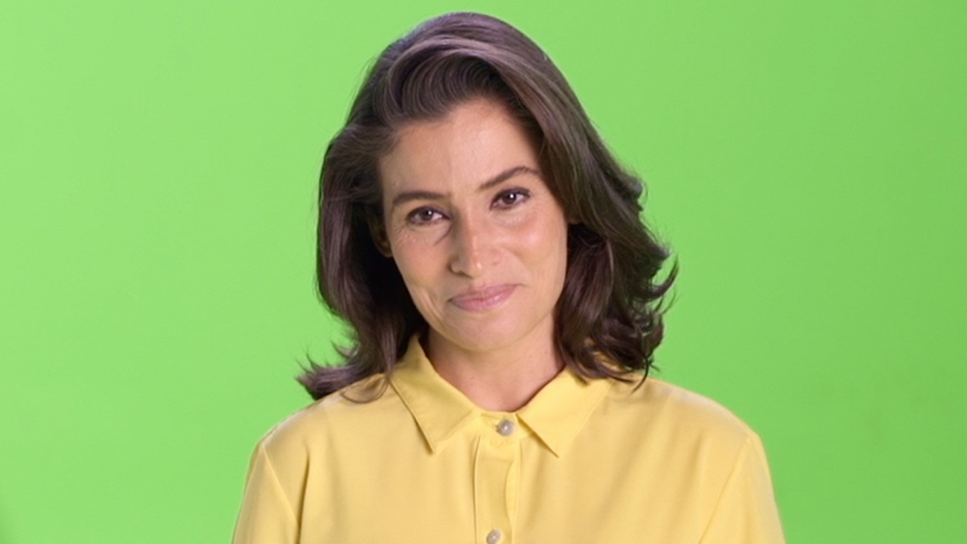 Discreta, Renata Vasconcellos exibe fotos raras de um dos filhos
