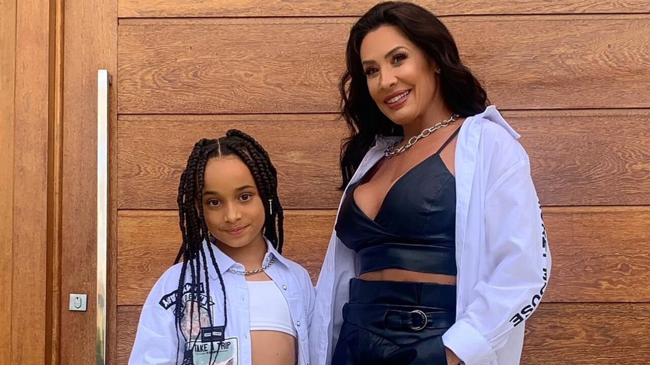 Scheila Carvalho mostra detalhes da festa de aniversário da filha em sua mansão