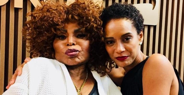 Taís Araujo celebra o aniversário de Elza Soares: ”Segue viva em todo o seu legado”