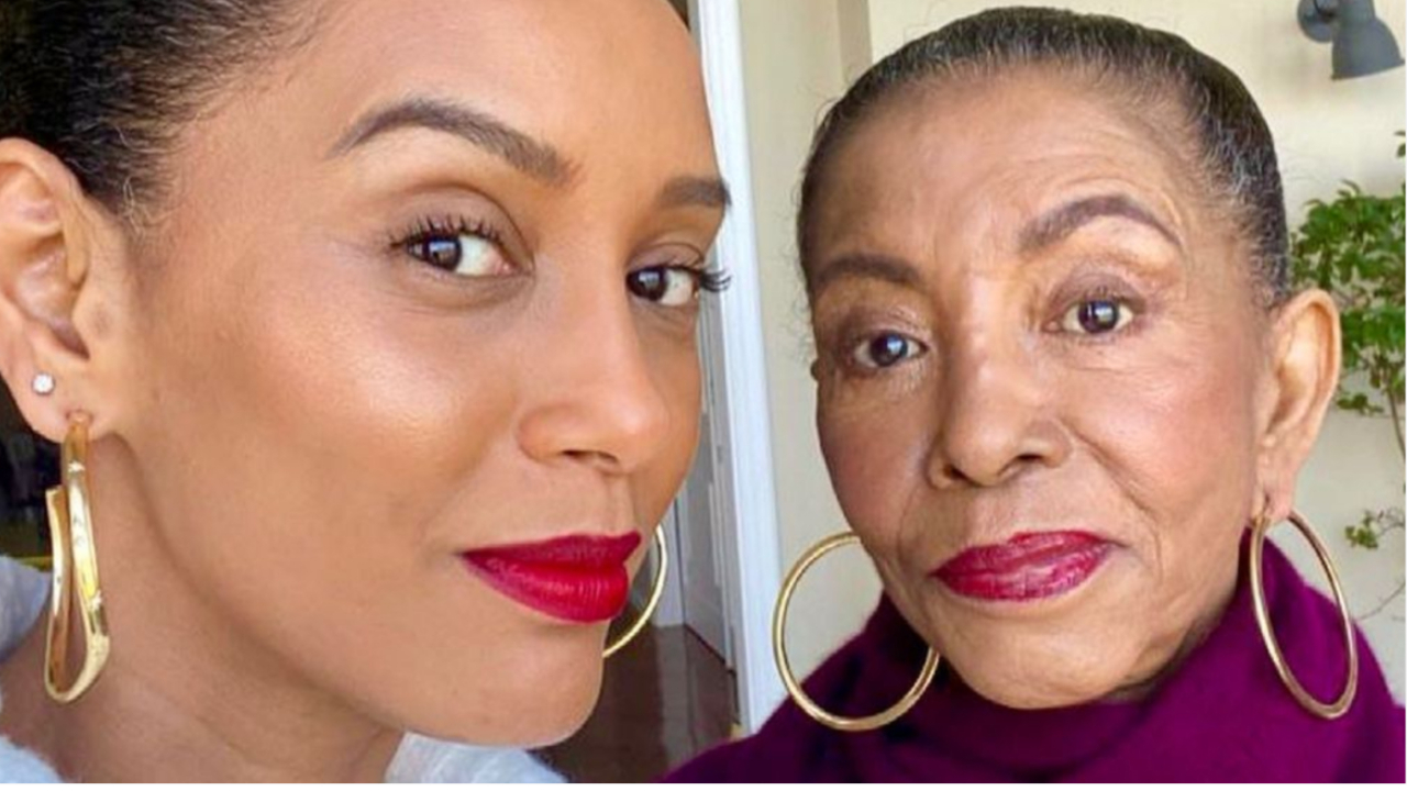 Taís Araujo se declara no aniversário da mãe com fotos raras: ”Dona da minha vida todinha!”