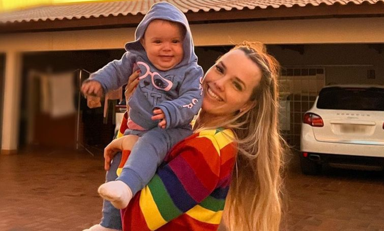Thaeme Mariôto celebra os 8 meses da filha caçula, Ivy: ”Olha como mudou”