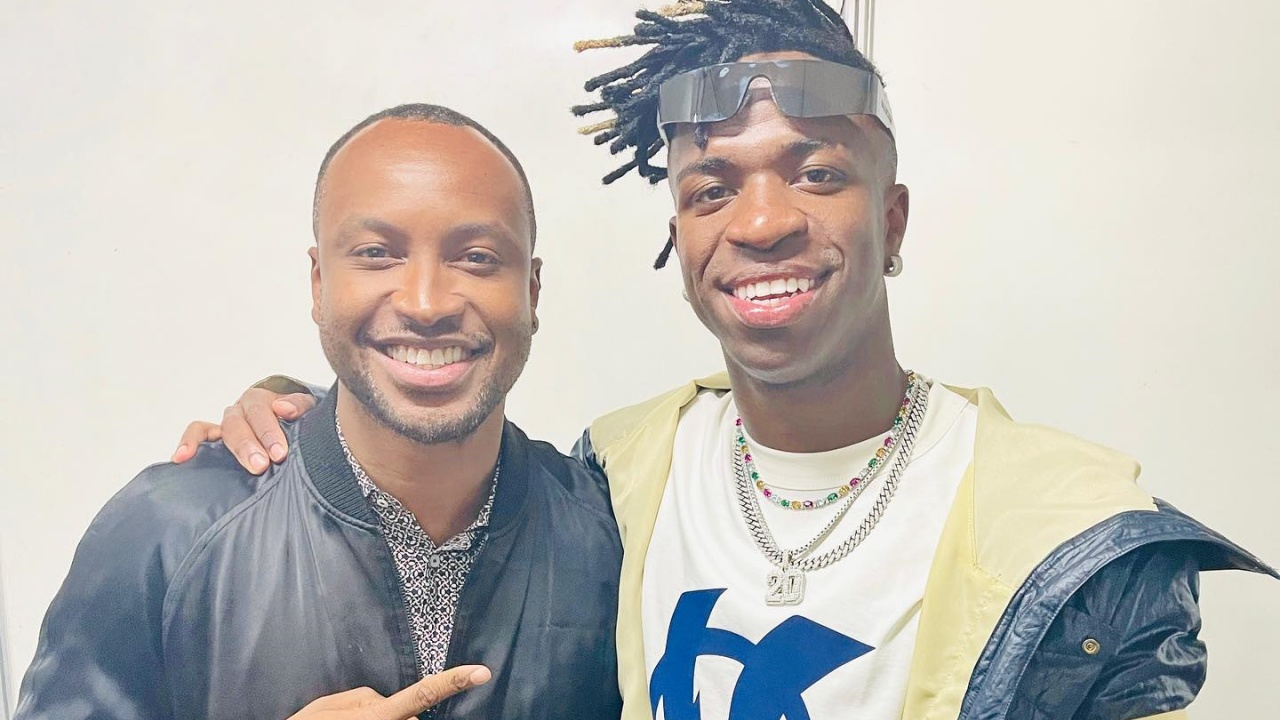 Thiaguinho mostra encontro com Vinicius Jr: “Um prazer estar contigo”