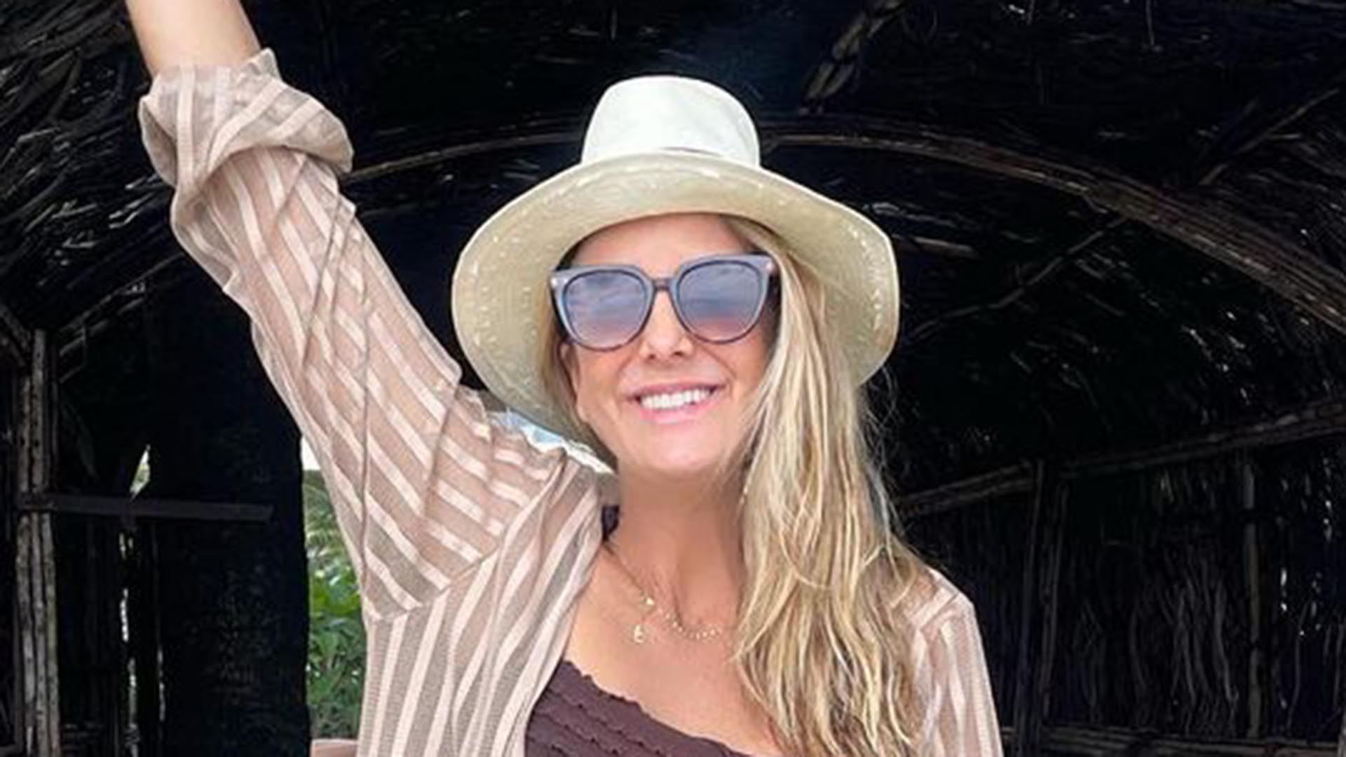 De biquíni, Ticiane Pinheiro exibe corpão sarado durante as férias