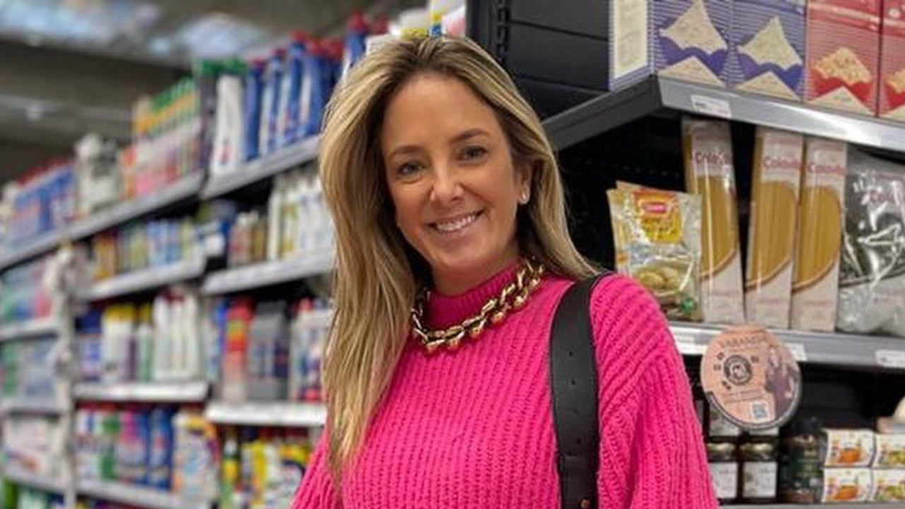 Workaholic? Ticiane Pinheiro fala sobre mensagem escrita em seu bolo de aniversário