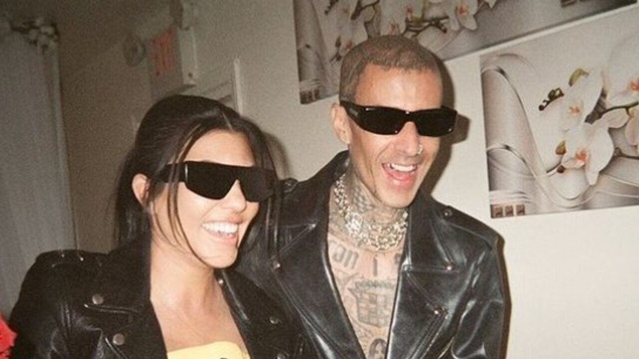 Marido de Kourtney Kardashian, Travis Barker é lavado às pressas para hospital