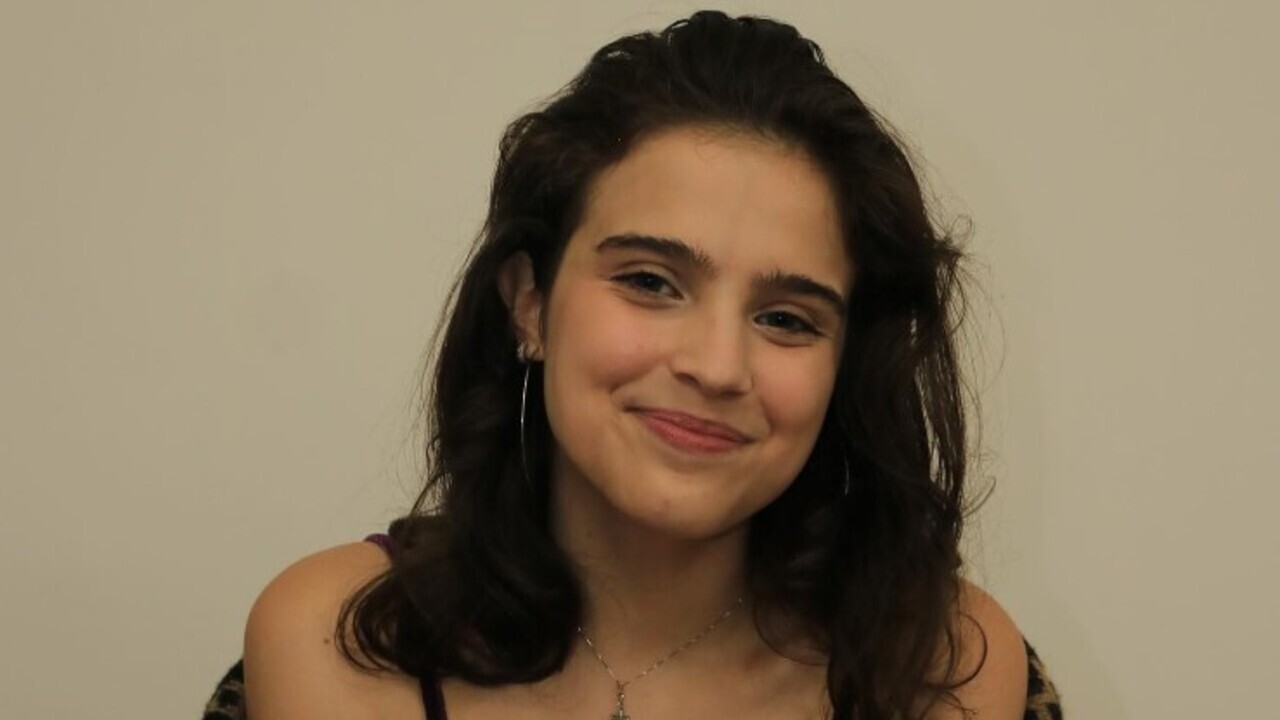 Filha mais velha de Tadeu Schmidt celebra o Dia do Orgulho LGBTQIAP+ com post emocionante