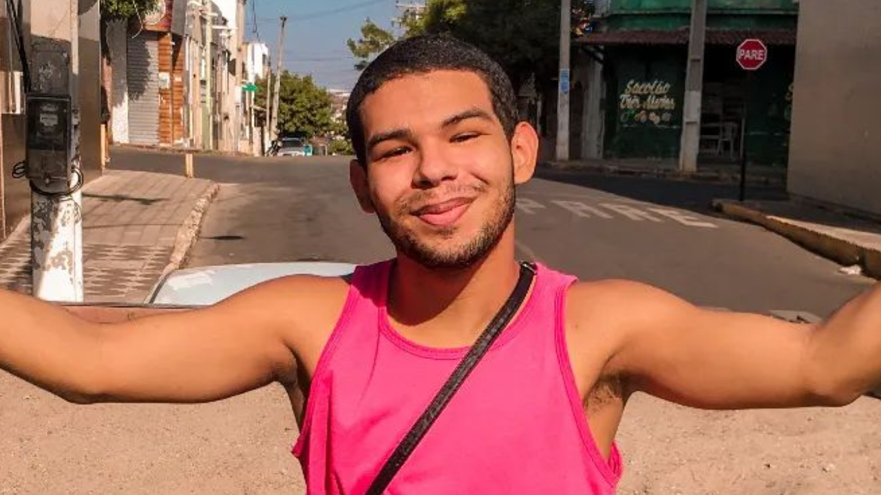 Ex-BBB Vyni passa por harmonização facial e celebra: ‘’O mais natural possível’’