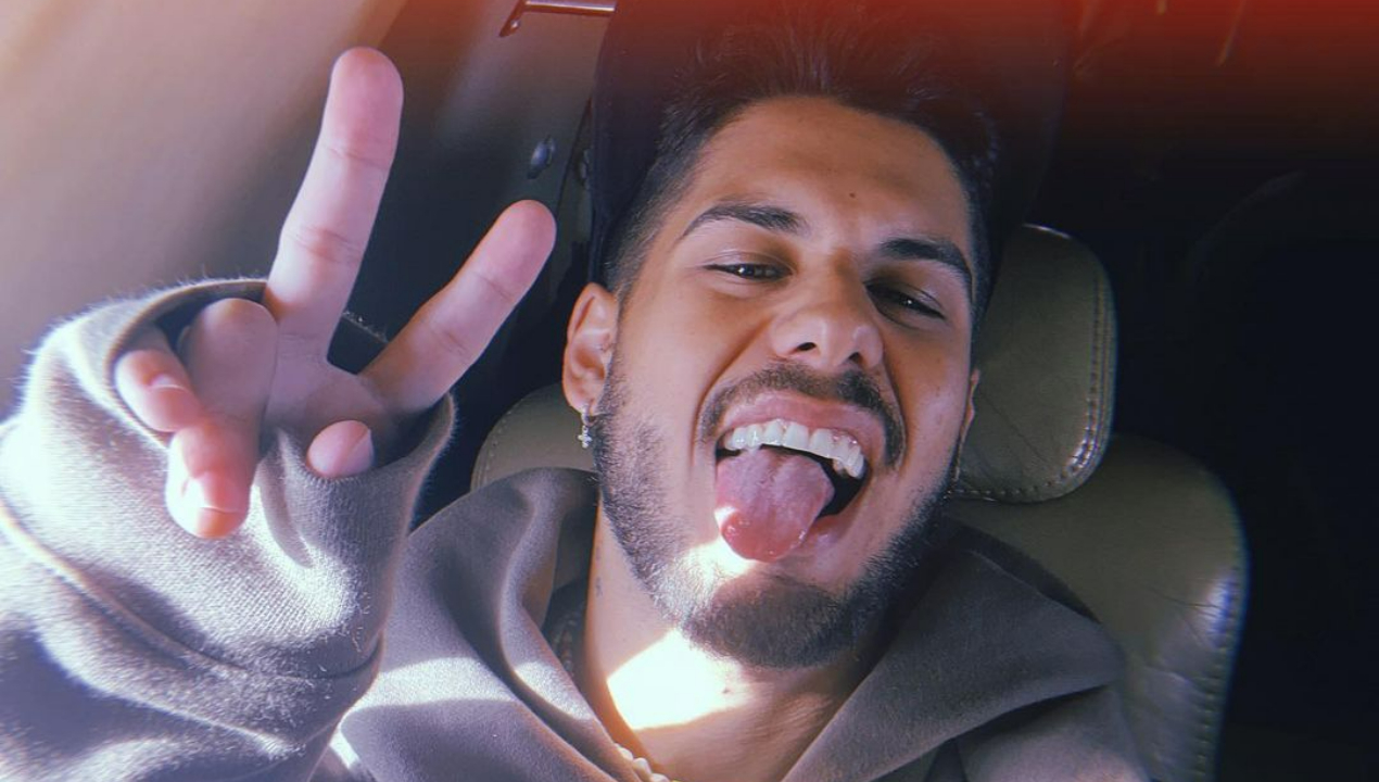 Zé Felipe celebra números grandiosos de ‘Bandido’, após 1 semana de seu lançamento