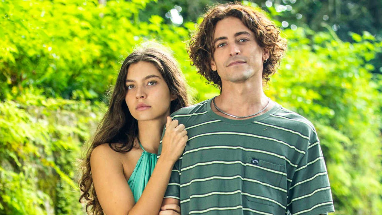 Após beijo nos bastidores de Pantanal, Alanis Guillen exibe Jesuíta Barbosa malhando