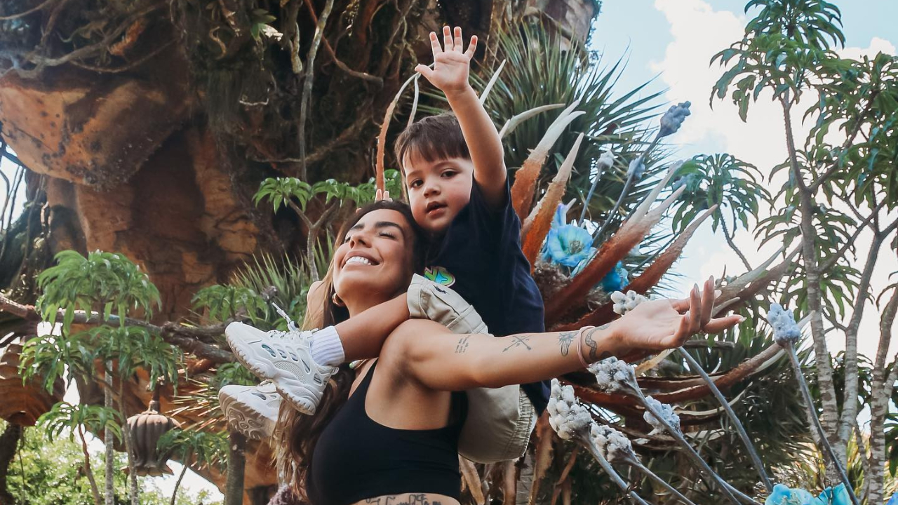 Após rumores, Gabi Brandt compartilha registros na Disney: ”Foi mágico”