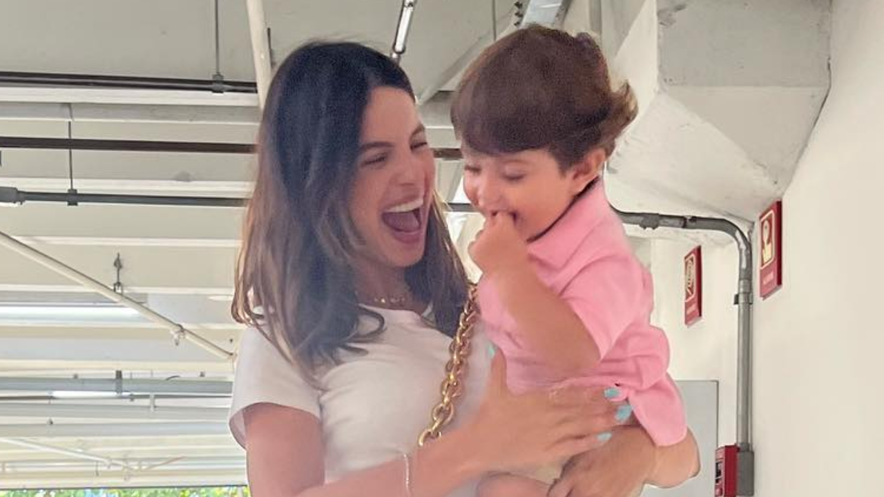 ”Não postei por me sentir insegura”, desabafa Sthefany Brito ao resgatar clique antigo com Enrico