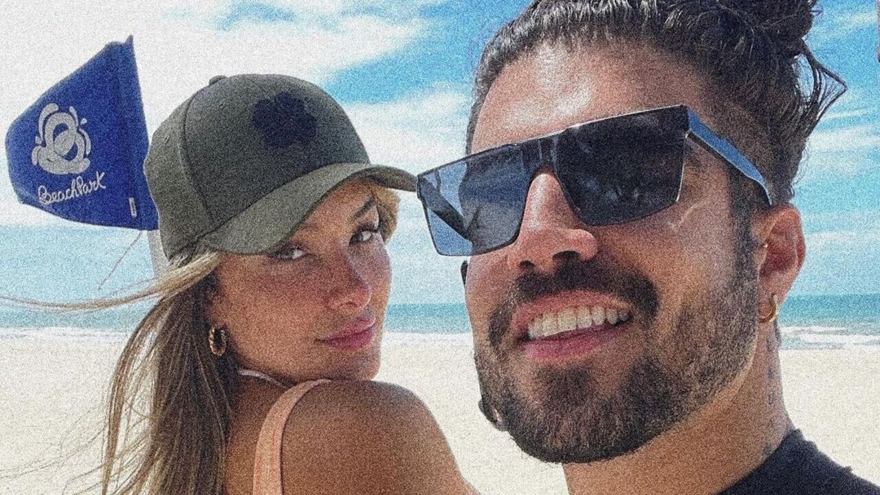Caio Castro mostra beijo com mordida na namorada e confunde: ”Pensei que fosse a Grazi”