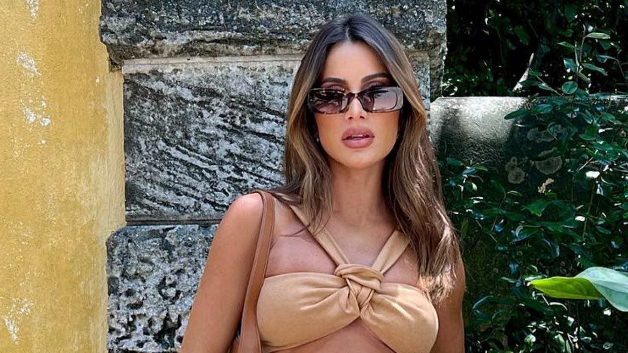 Camila Coelho encanta ao exibir barriguinha de grávida: “Perfeição”