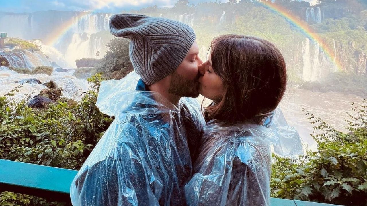 Camila Queiroz compartilha momentos ao lado de Klebber Toledo e se declara: “Meu amor’