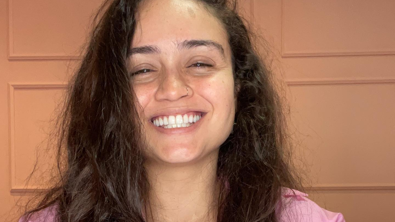 De volta aos palcos, Luiza desabafa sobre sorrir para a vida: ”Insuportavelmente feliz e otimista”