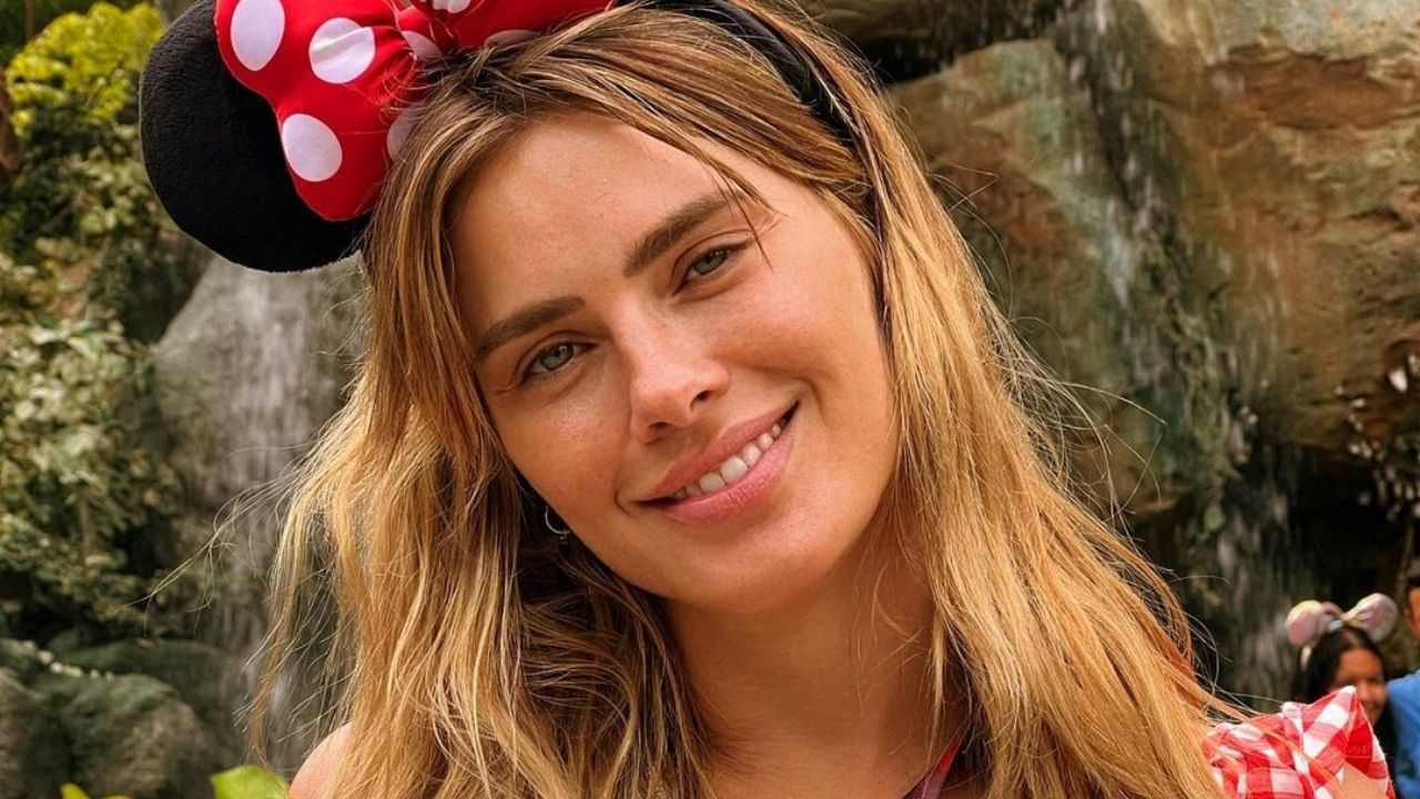 Carolina Dieckmann surge encantadora em cliques na Disney: “Sonho”