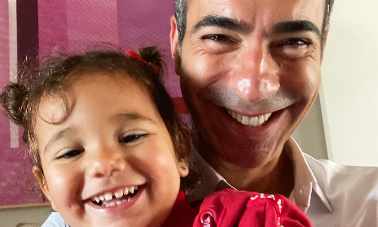 Cesar Tralli publica clique matinal com a filha, Manu, e encanta: ”Que fofura”