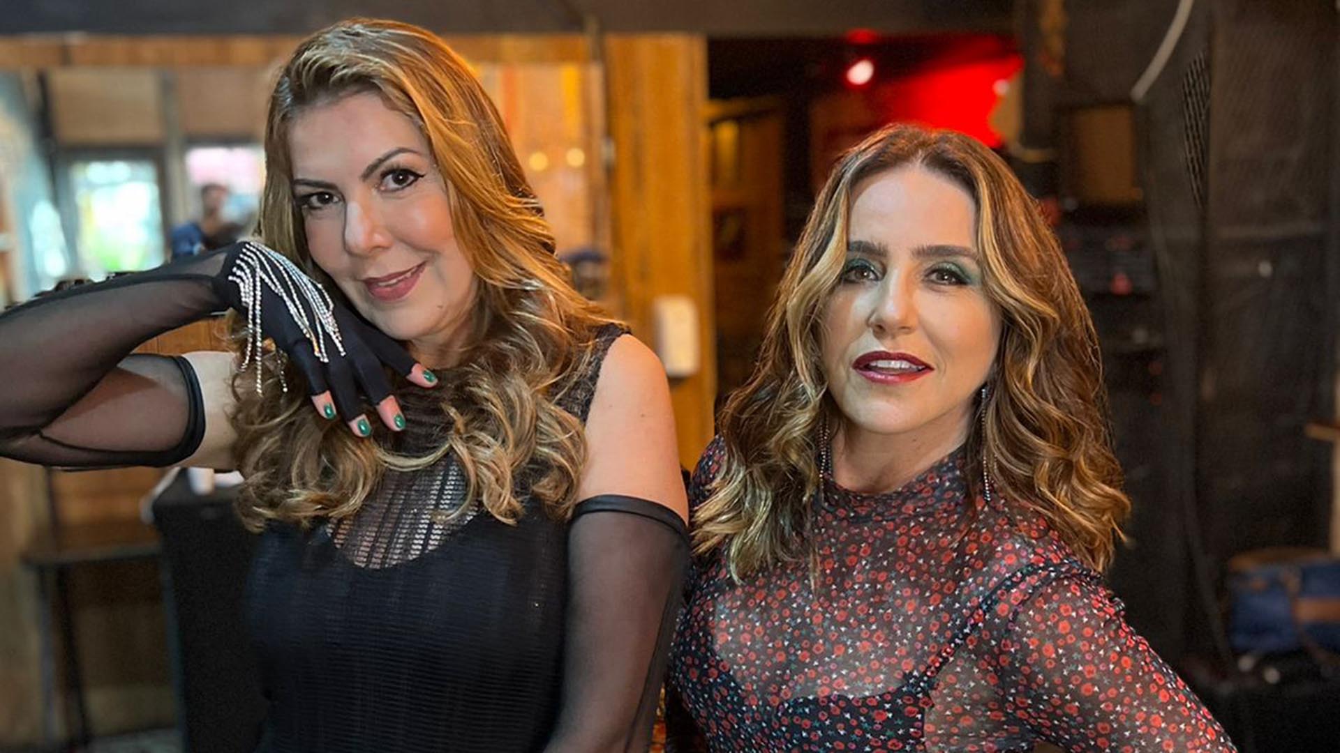 Claudia Lira começa a gravar novo podcast junto com Monique Curi