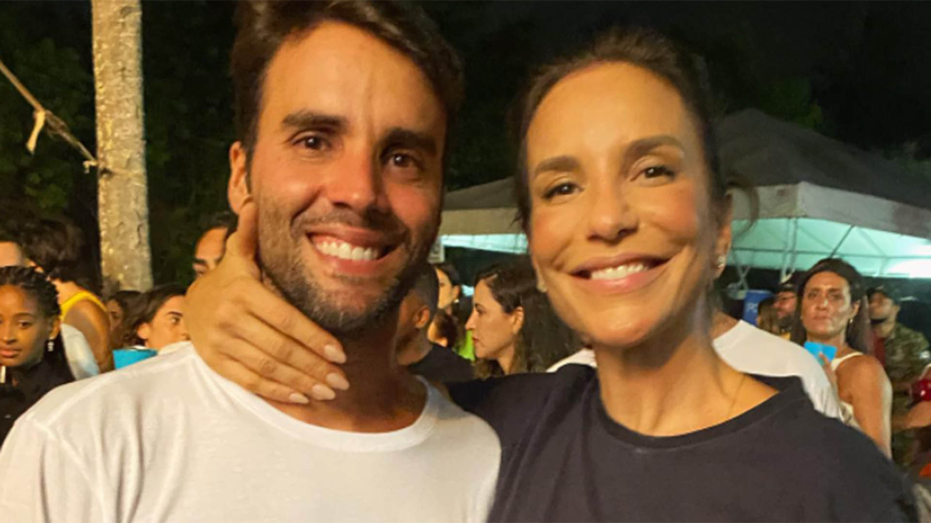Marido de Ivete Sangalo exibe o abdômen trincado em nova selfie