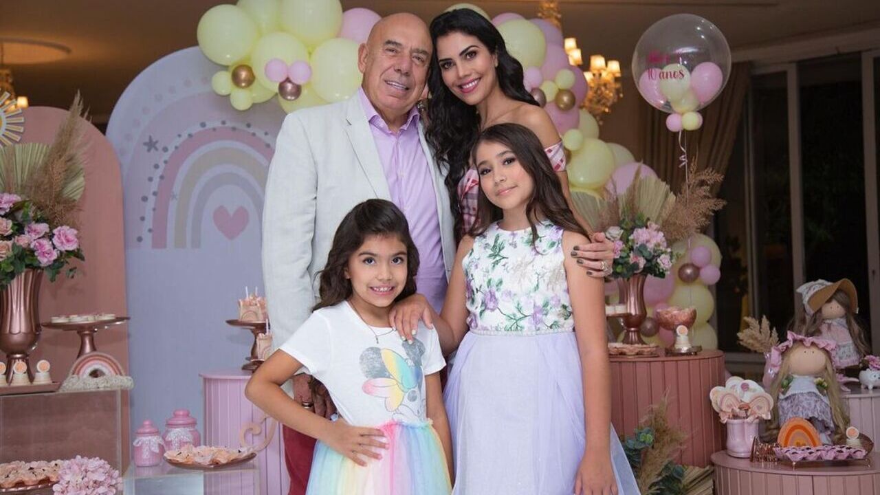 Daniela Albuquerque faz festa de pijama luxuosa em sua mansão para o aniversário da filha