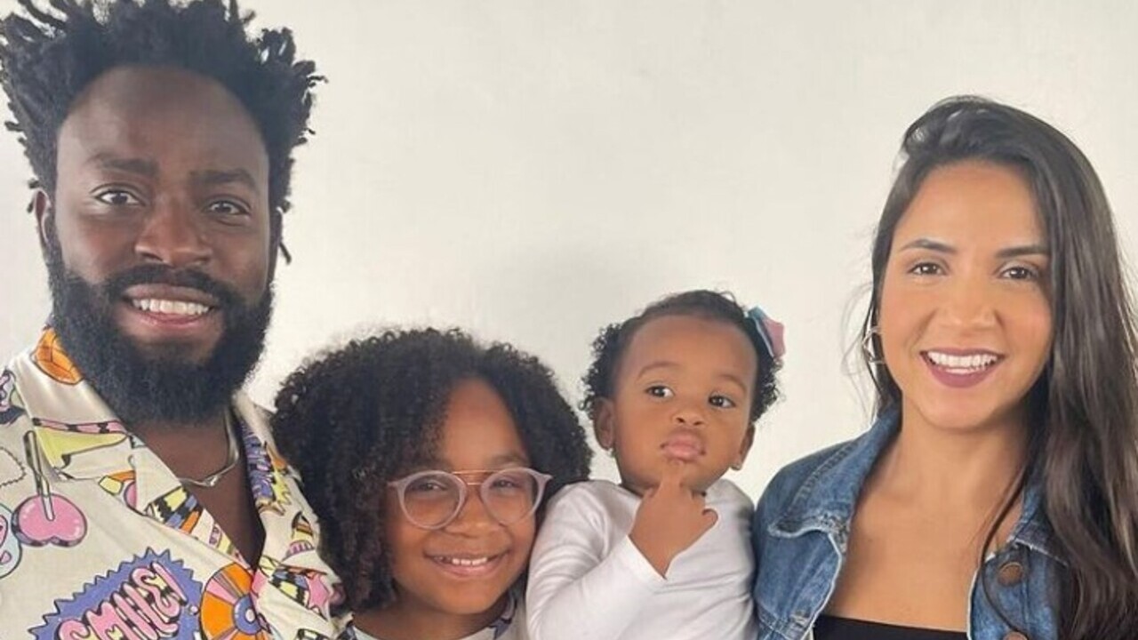 Douglas Silva mostra nova foto com as filhas: “estão enormes!”
