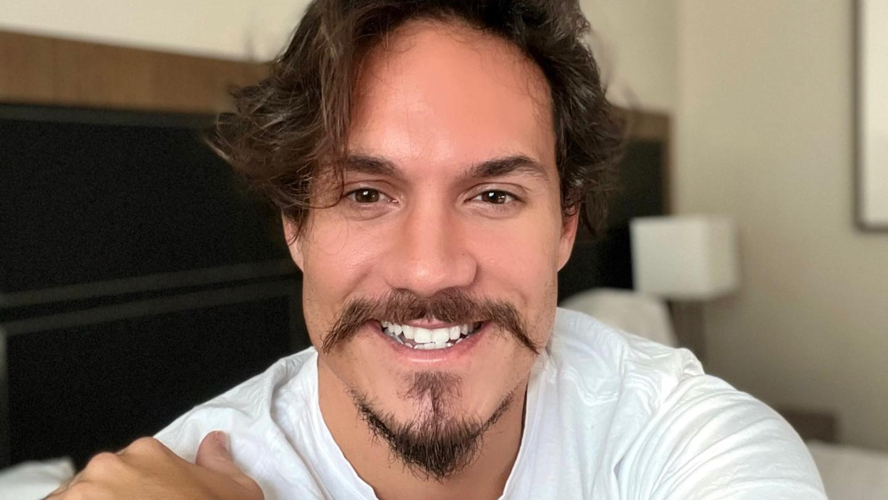Eliezer ganha novo carro após revelar que haviam vendido o seu