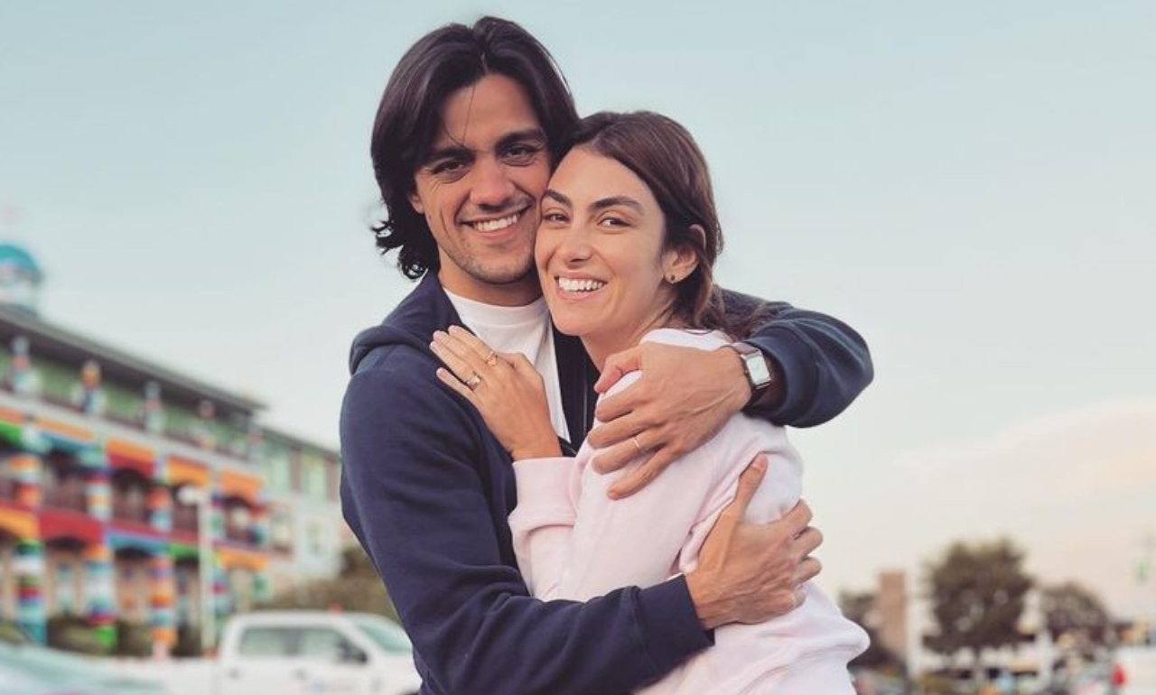 Felipe Simas homenageia Mariana Uhlmann no seu aniversário: ”Mulher que tem meu coração”