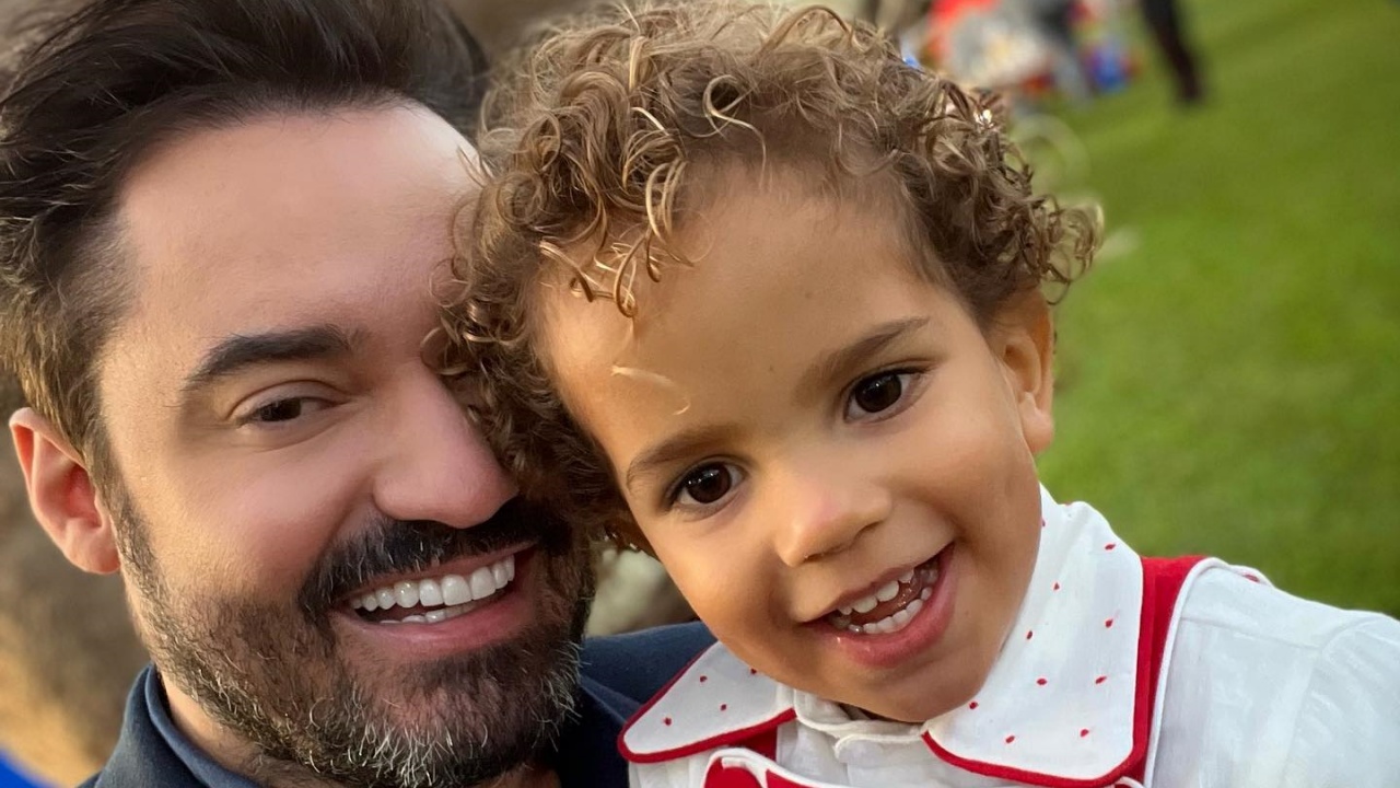 Fernando Zor celebra aniversário do afilhado, Theo: “Meu lindão”