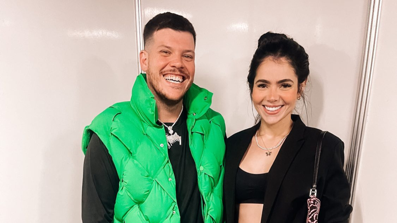 Ferrugem presta linda homenagem no aniversário da esposa e dispara: ”Eu não mereço tanto”
