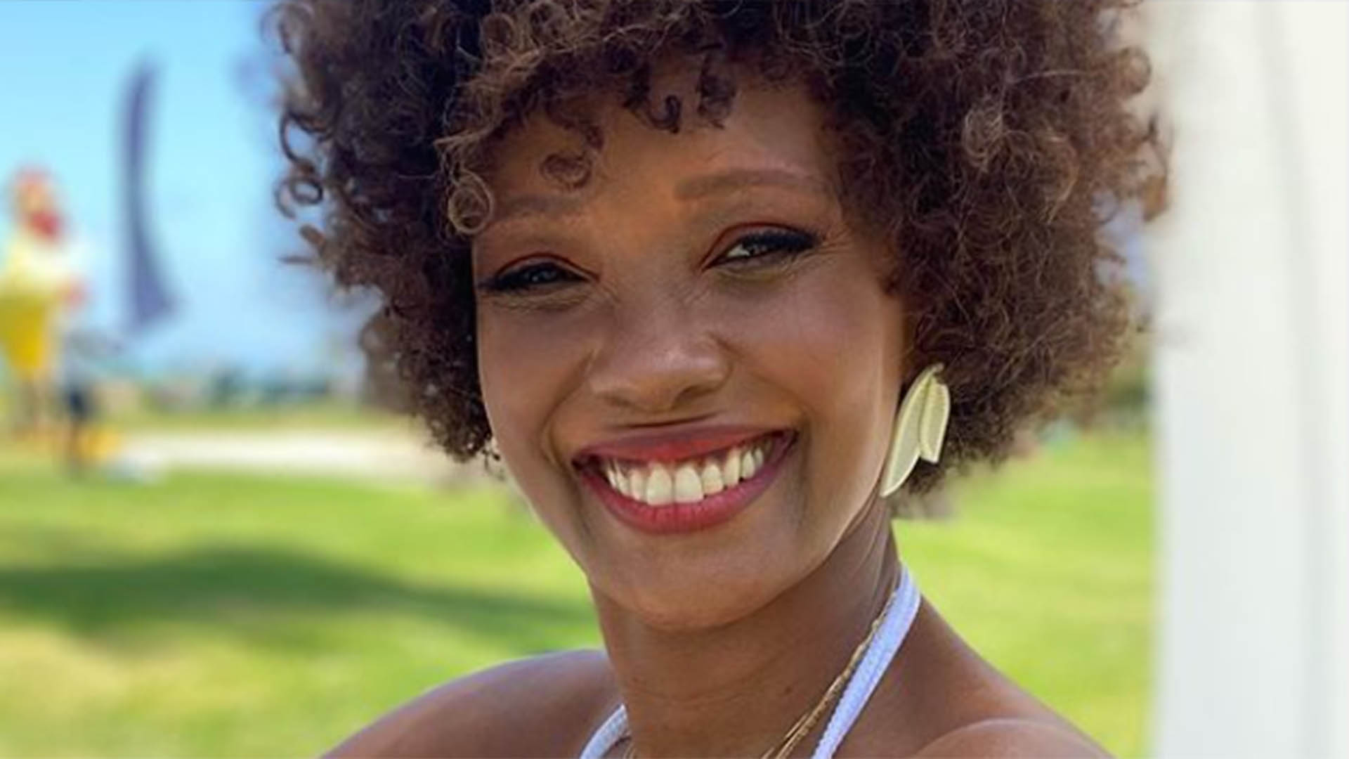 Isabel Fillardis celebra o aniversário de 19 anos do filho Jamal