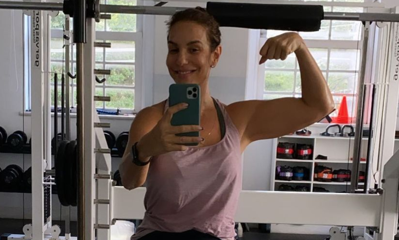 Ivete Sangalo malha com a família e dispara: ”Todo mundo preparado pra sexta”