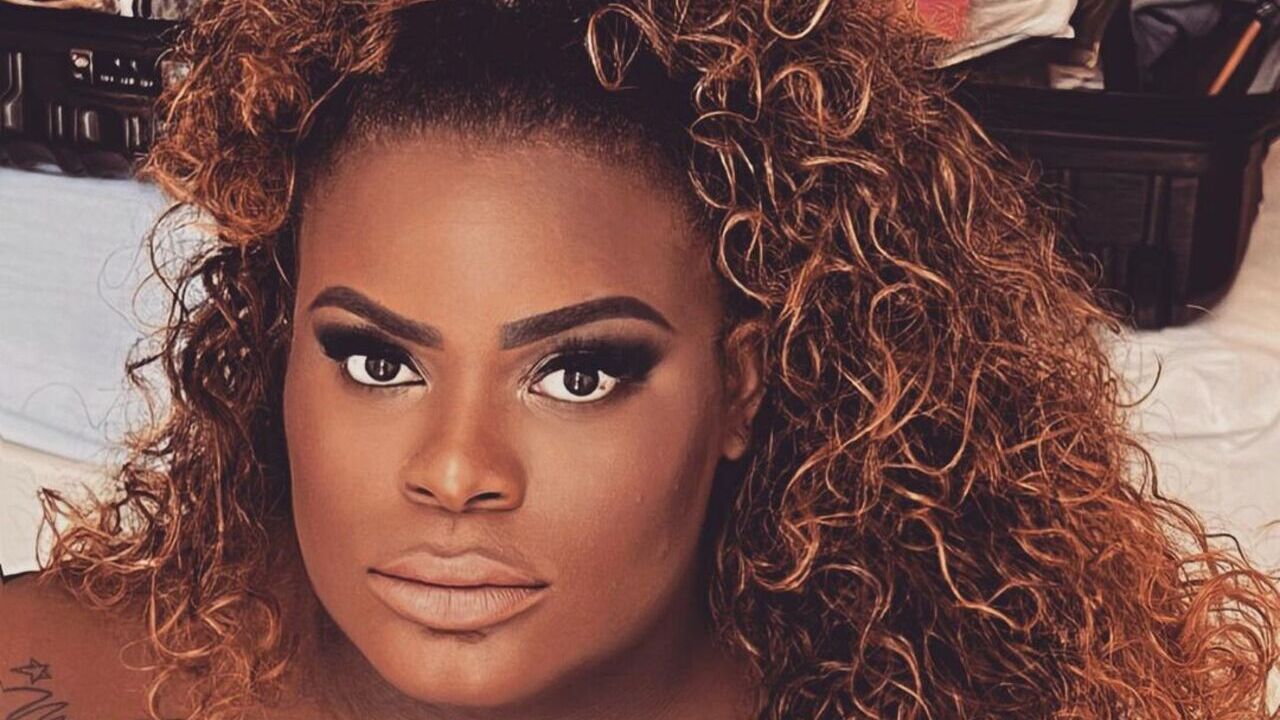 Mais magra, Jojo Todynho surge com vestido delicado e impressiona: ”Princesa linda”