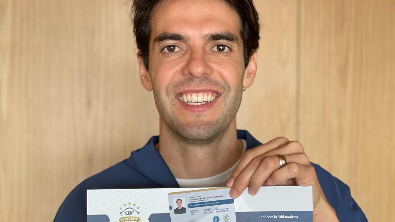 Ex-jogador, Kaká tira licença para ser treinador da CBF: ”Só falta o time”
