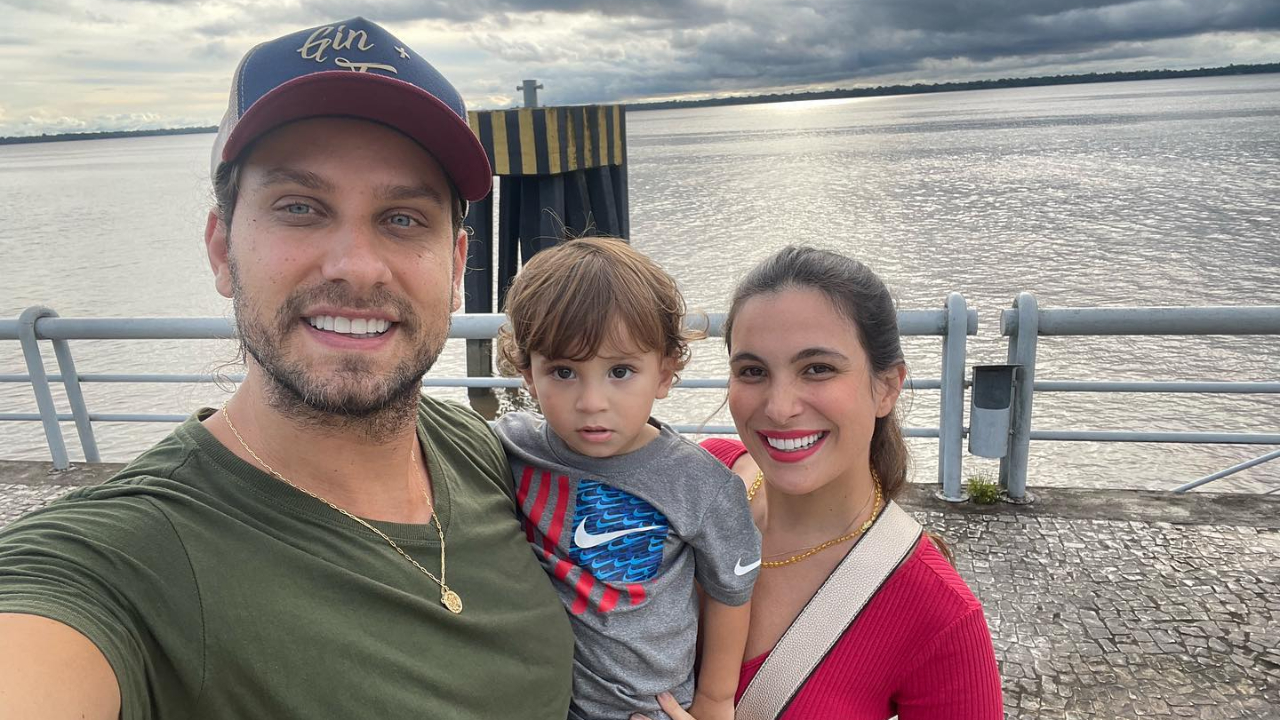 Kamilla Salgado, Eliéser e Bento derretem a web com foto perfeita: ”Família linda”
