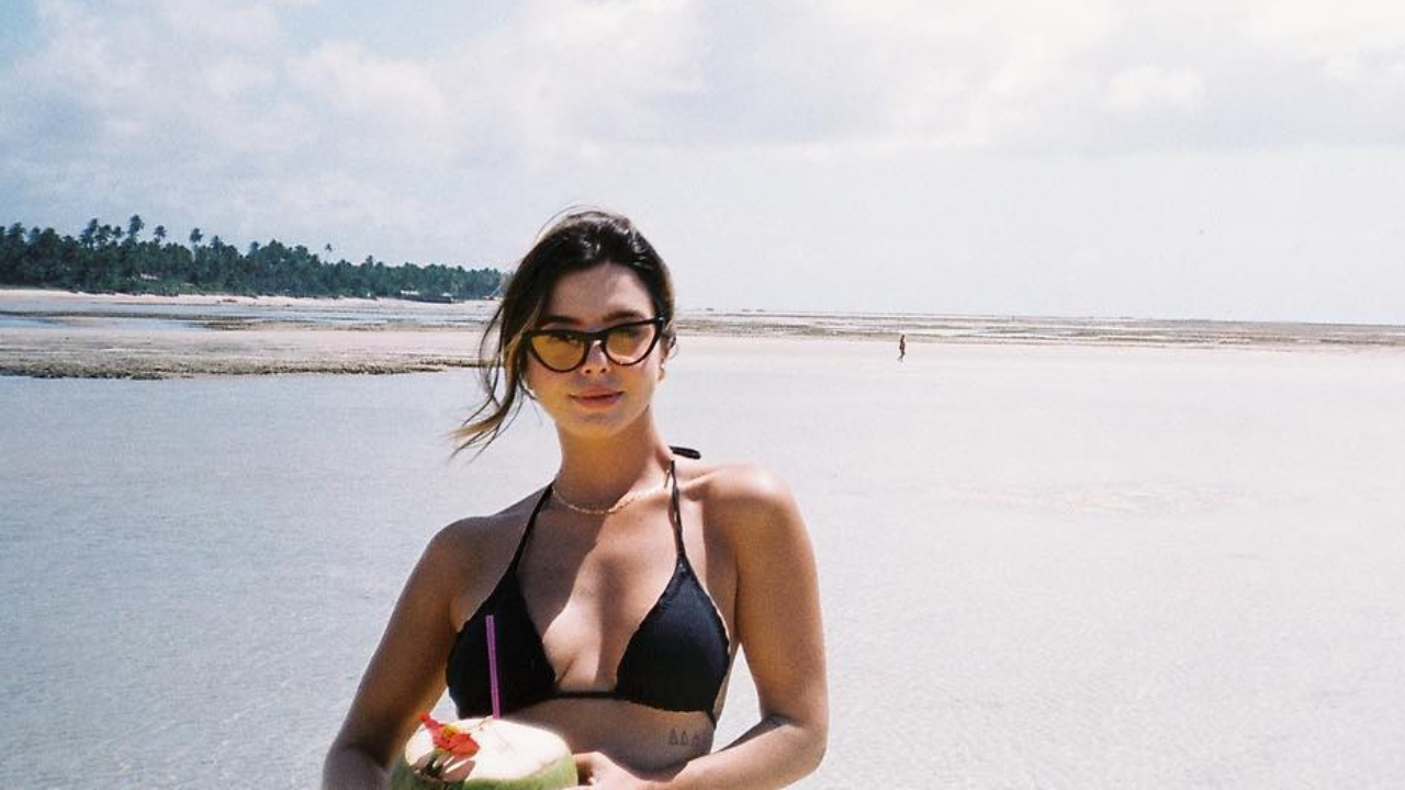Giovanna Lancellotti abre álbum de fotos dos últimos dias no RJ com a família