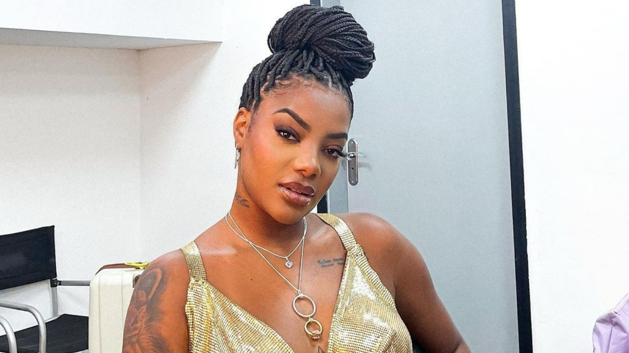 Ludmilla esbanja estilo ao apostar em look verde limão para jantar romântico nas Maldivas