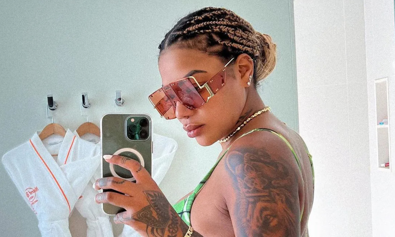 Ludmilla passa por perrengue com biquíni: ”Minha Maldivas toda de fora”