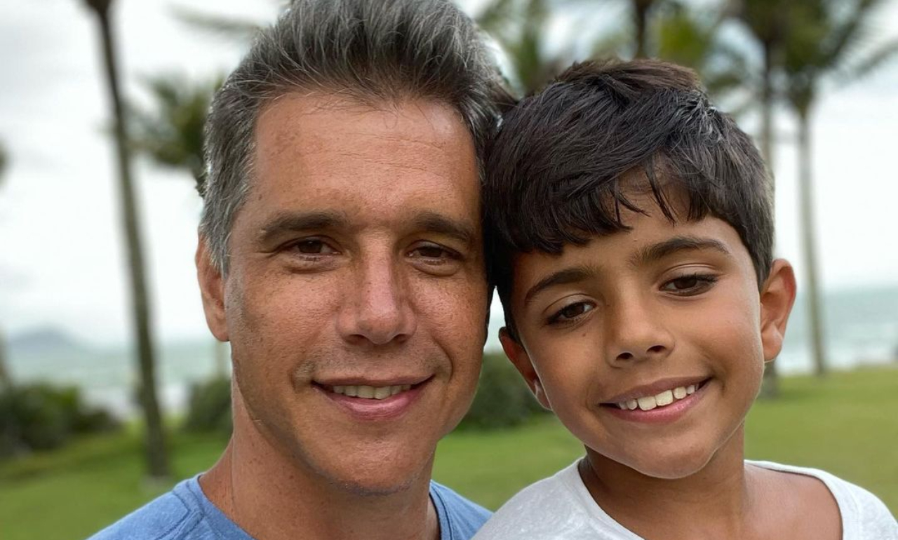 Marcio Garcia rasga elogios para o filho caçula, João: ”Eu não aguento esse menino”