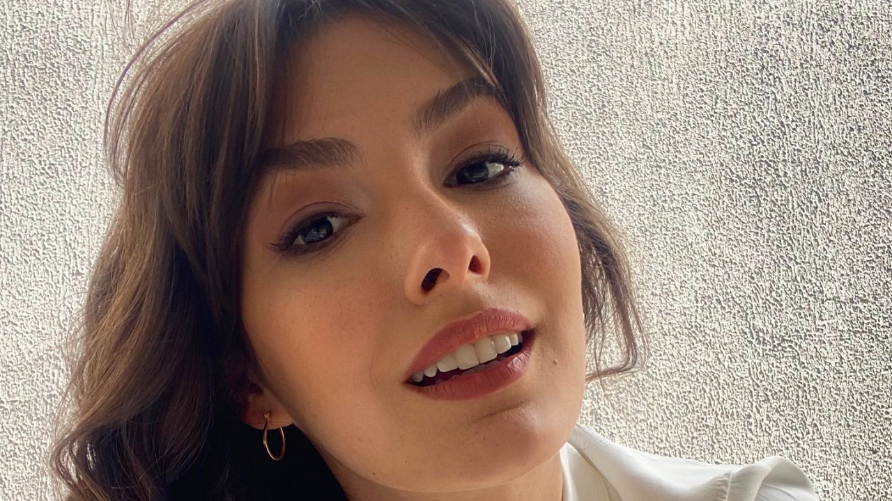 Marina Moschen mostra bastidores do novo trabalho: “Cada vez mais ansiosa”