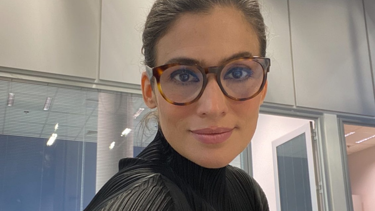 Renata Vasconcellos recorda clique raro dos dois filhos na infância: ”O tempo avoa”