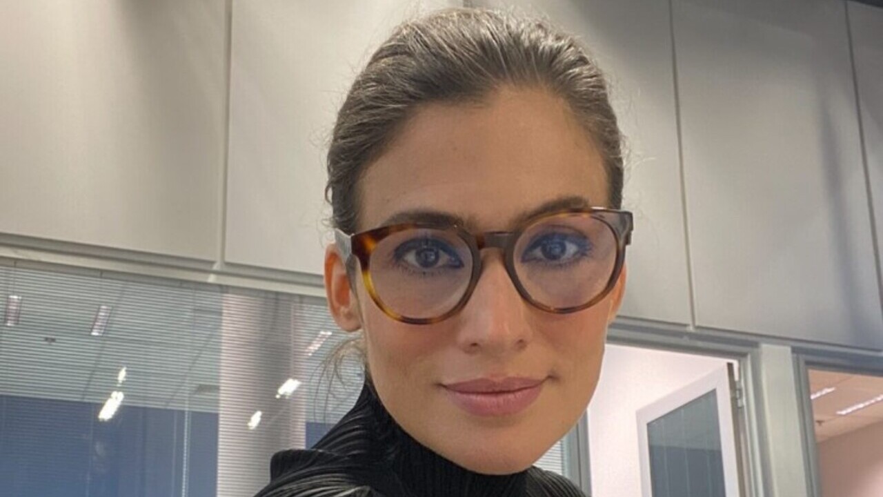 Renata Vasconcellos compartilha fotos raras de um dos filhos