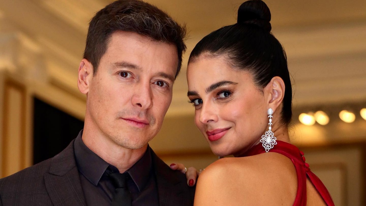 Rodrigo Faro e Vera Viel recriam cena de Maria Bruaca com Alcides em ‘Pantanal’: “A fivela é de respeito”