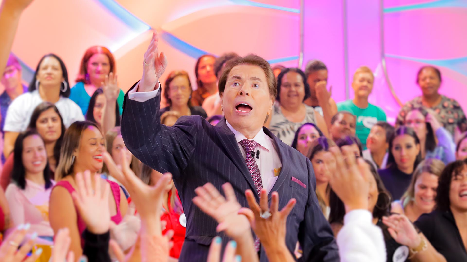 Reinvenção e ânimo guiam Silvio Santos