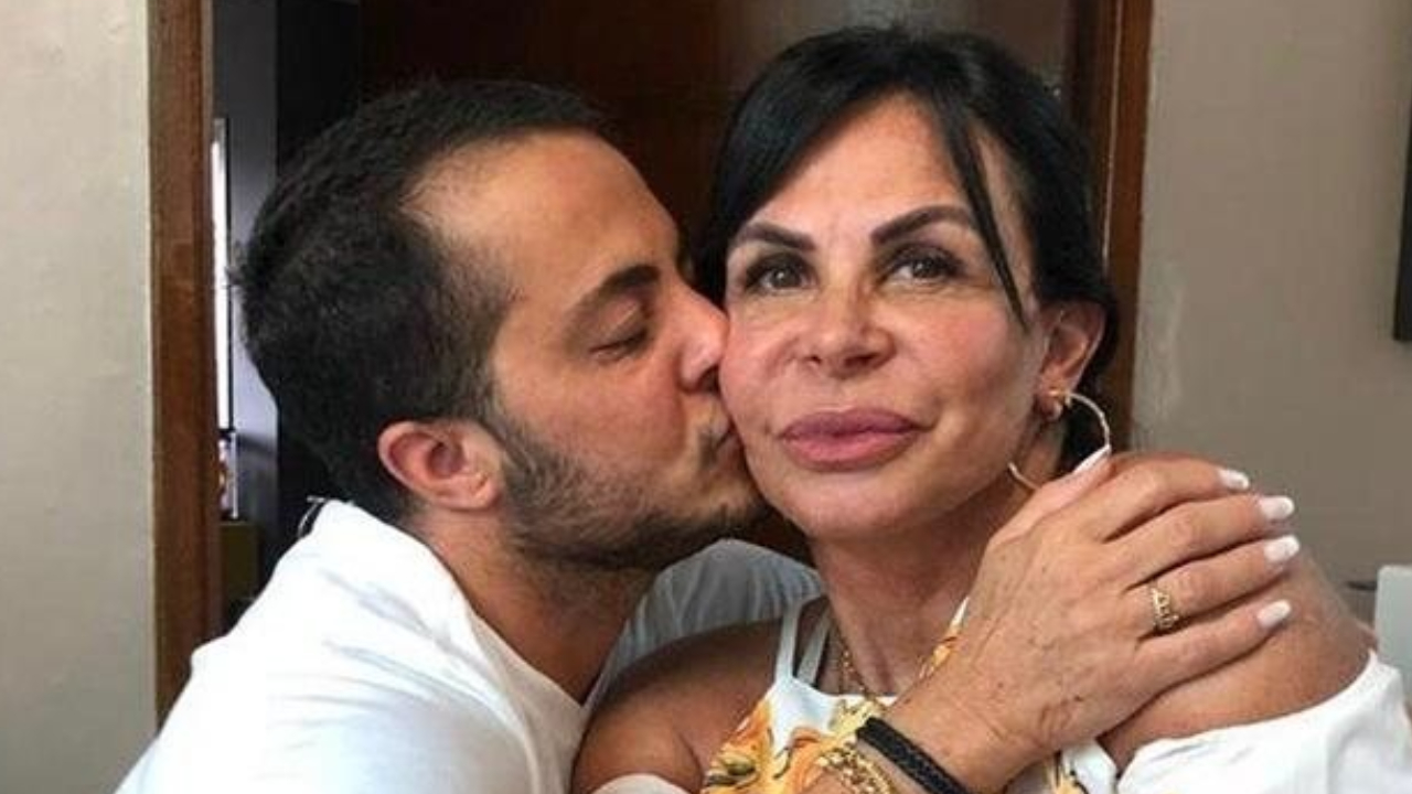 Thammy Miranda se declara no aniversário de 63 anos de Gretchen: ”Tenho muito orgulho de ser seu filho”