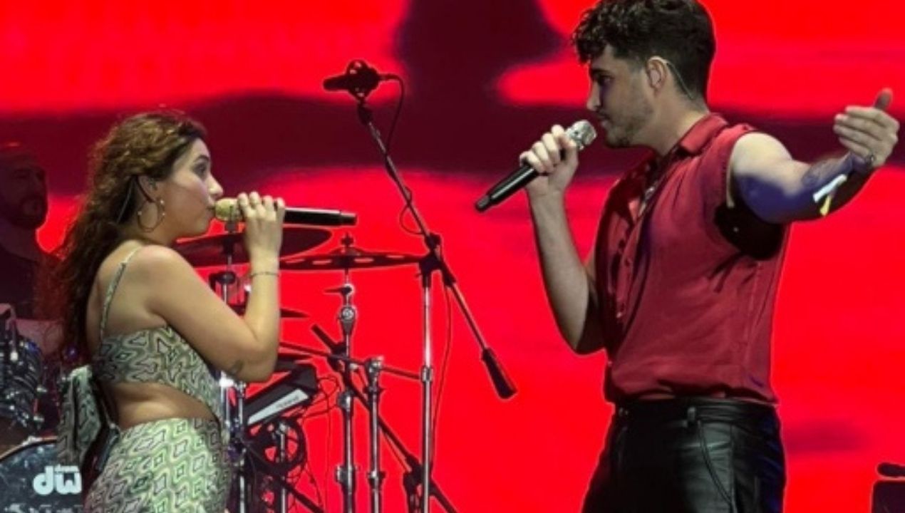 Em seu primeiro show no Lollapalooza, Alessia Cara se emociona com a morte de Taylor Hawkings e chama Jão ao palco
