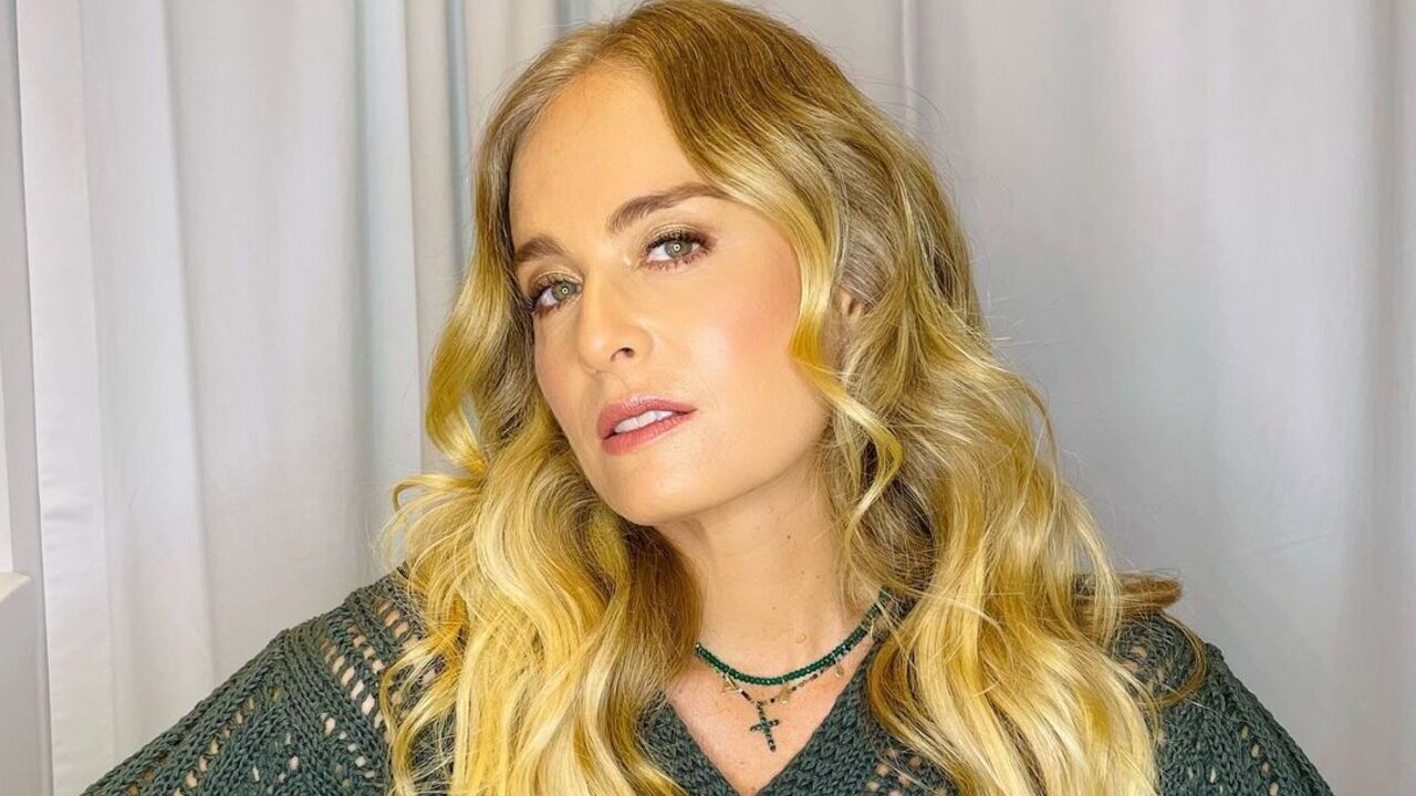 Angélica relembra fotos de quando era mais nova e brinca: ”Tirei semana passada”