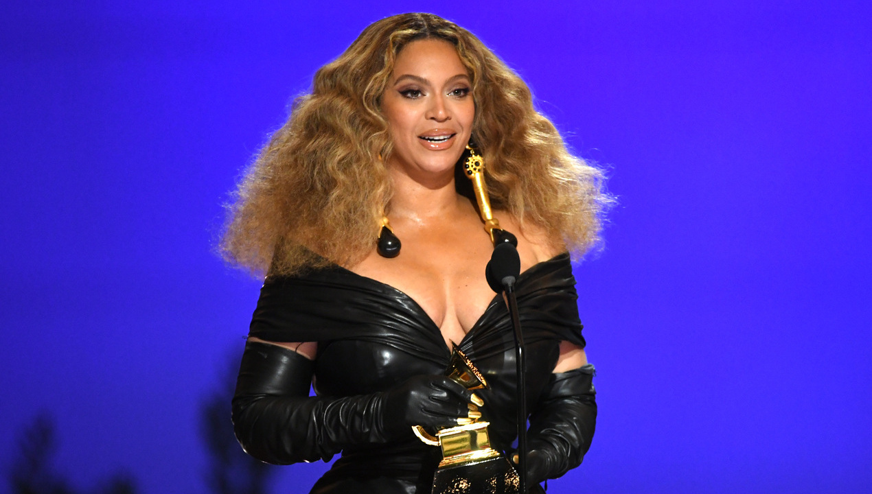 Segundo revista americana, Beyoncé pode cantar em performance neste domingo no Oscar 2022