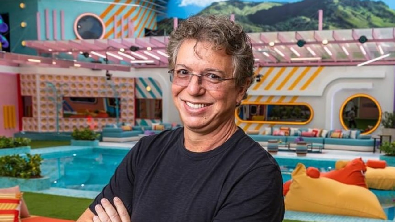 Boninho posta foto com equipe do BBB e elogia: “Esse é o time”