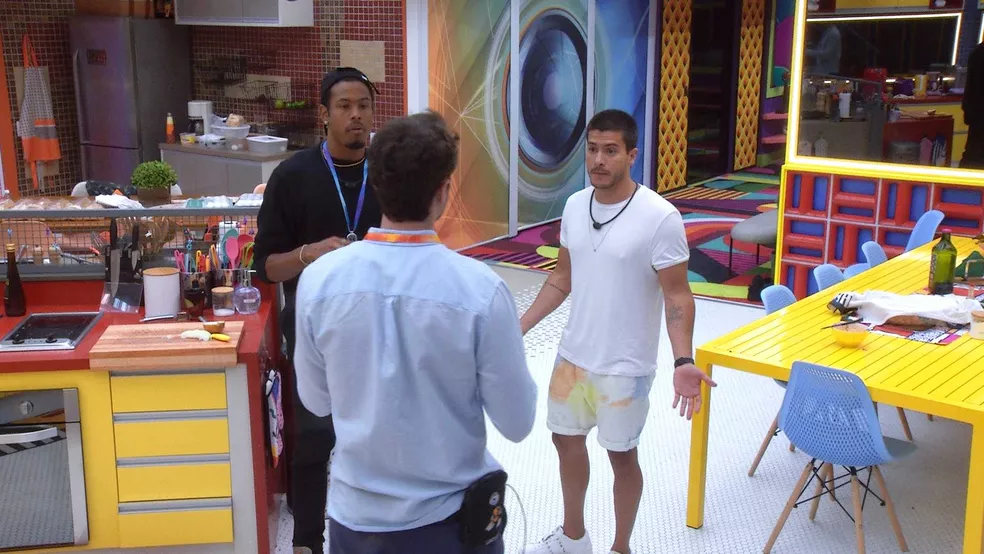 BBB 22: Nova rivalidade? Brothers se juntam para atacar Lucas, devido a sua indicação; confira o princípio da treta