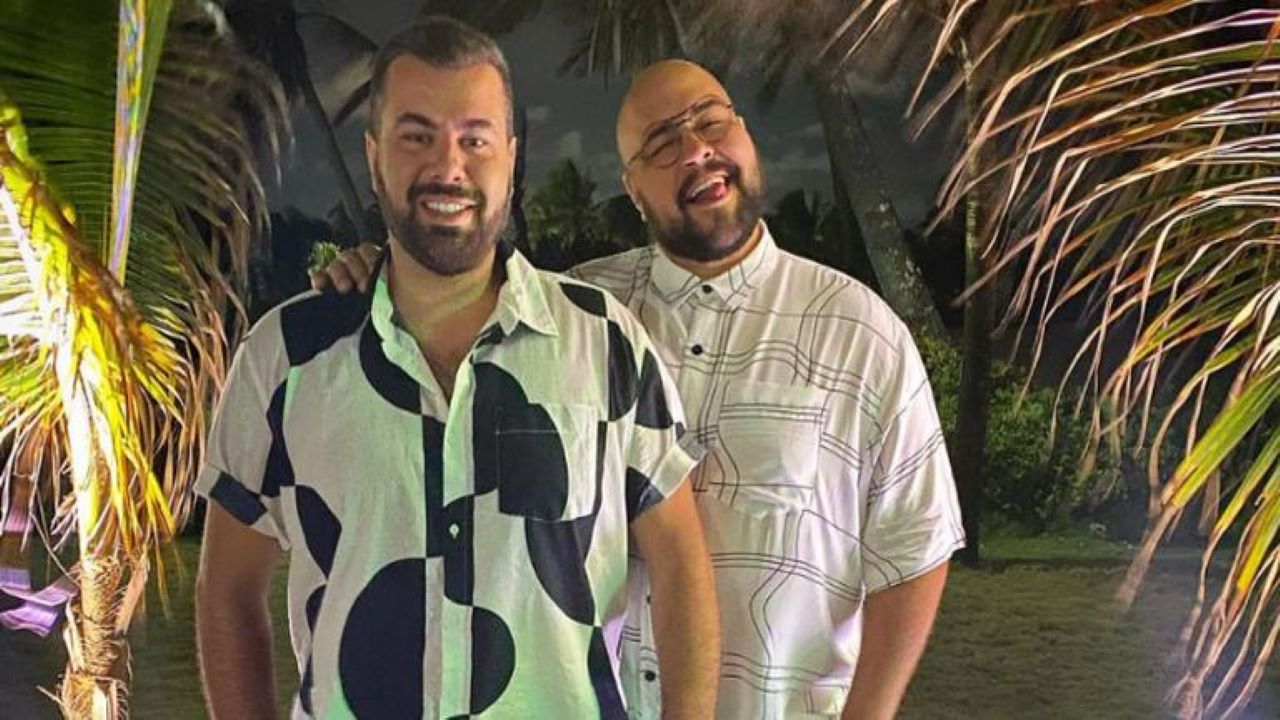 Marido de Tiago Abravanel não gostou do seu companheiro ter sido retirado da vinheta oficial do BBB 22